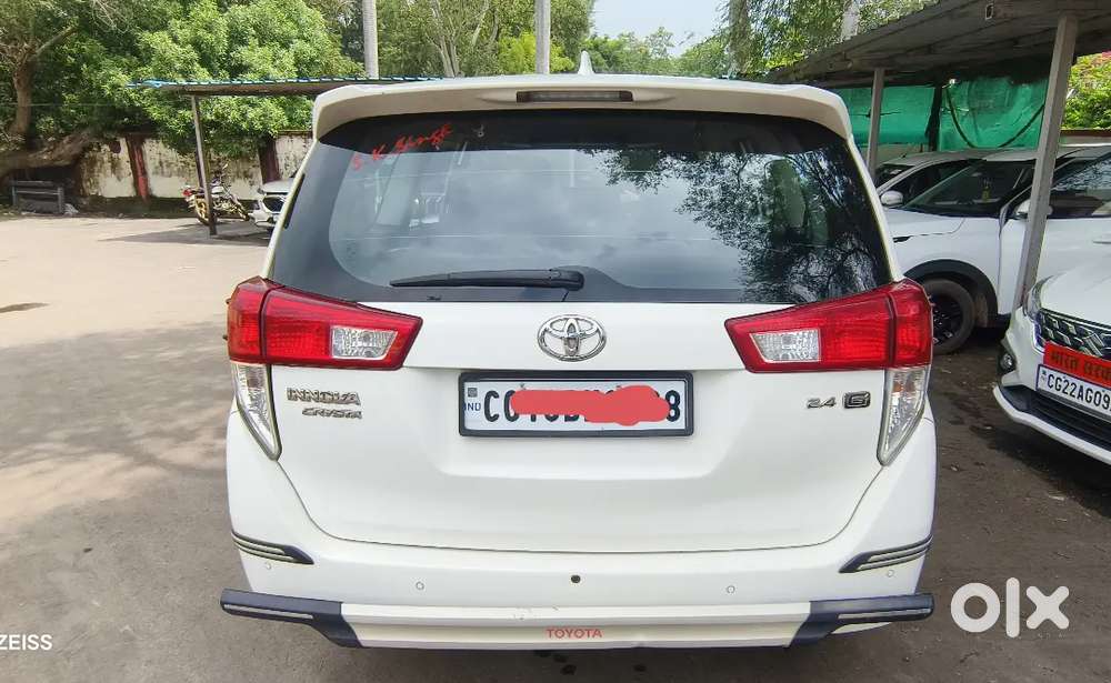 Toyota Innova Crysta 2022