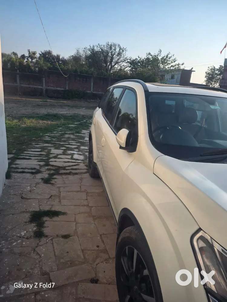 Mahindra Xuv500 2018 Diesel 65000 Km Driven