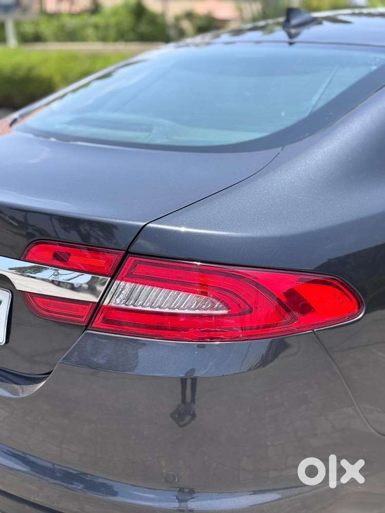 Jaguar Xf 2014 Diesel 105000 Km Driven