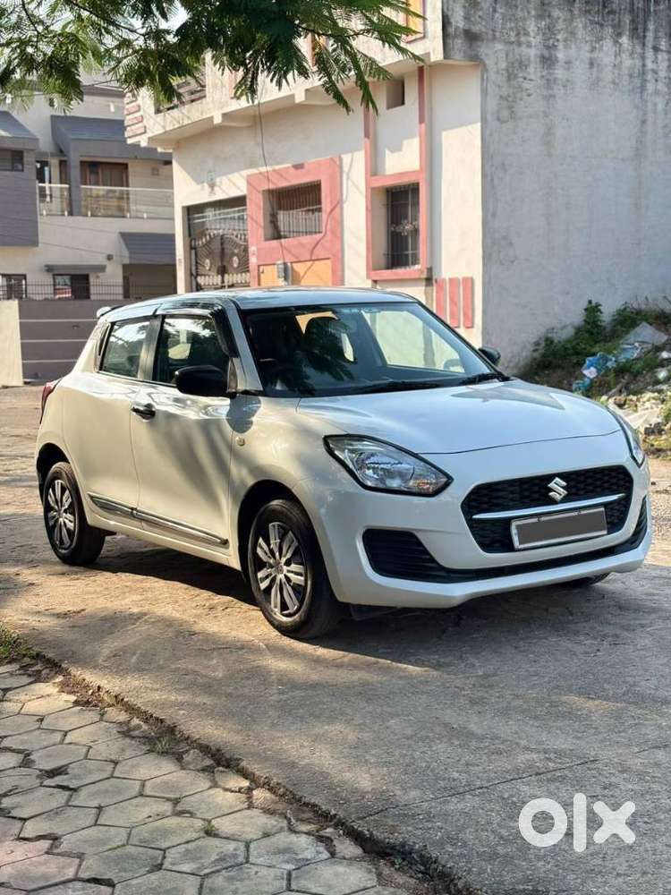 Maruti Suzuki Swift Lxi Option, 2022, Petrol