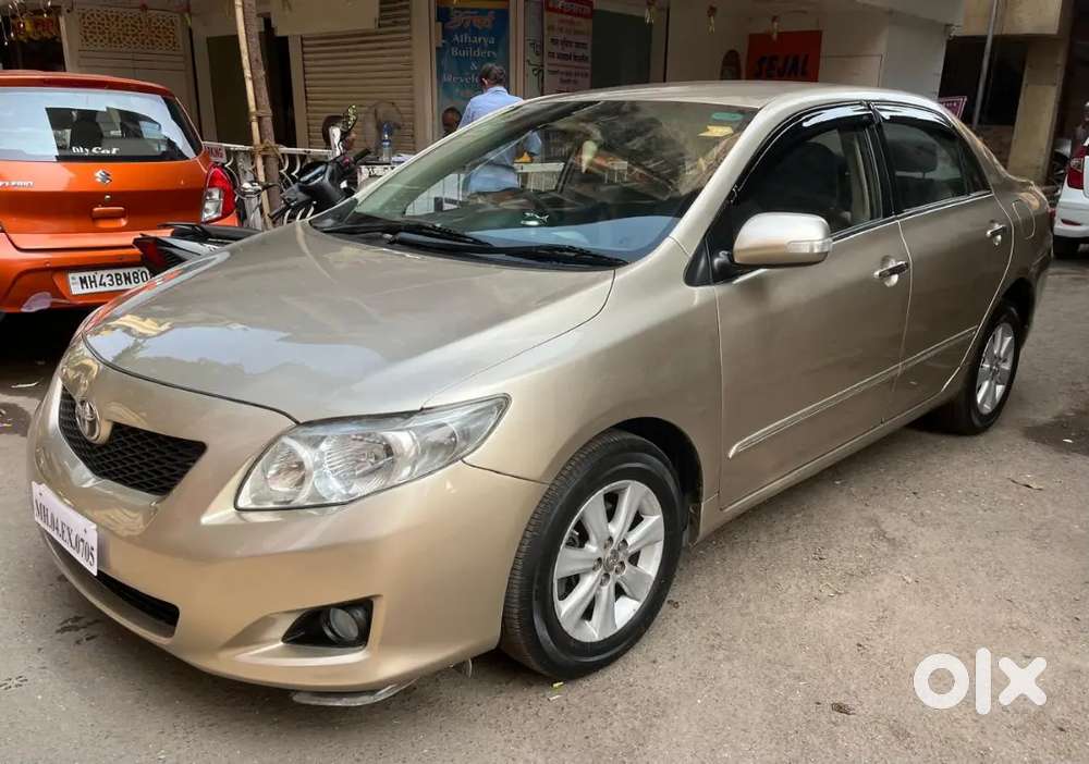 Toyota Corolla Altis 2011