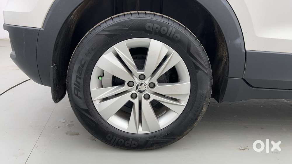 Skoda Kushaq 1.0 Tsi Ambition, 2023, Petrol