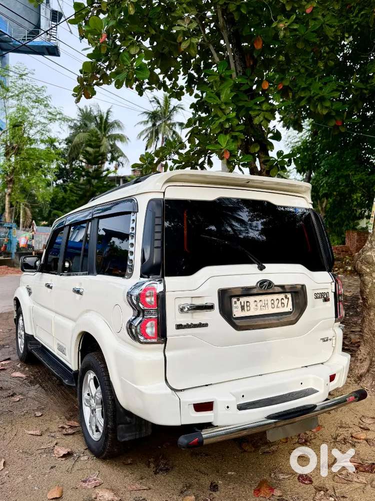 Mahindra Scorpio S10 2016 Diesel Lifetime Tax