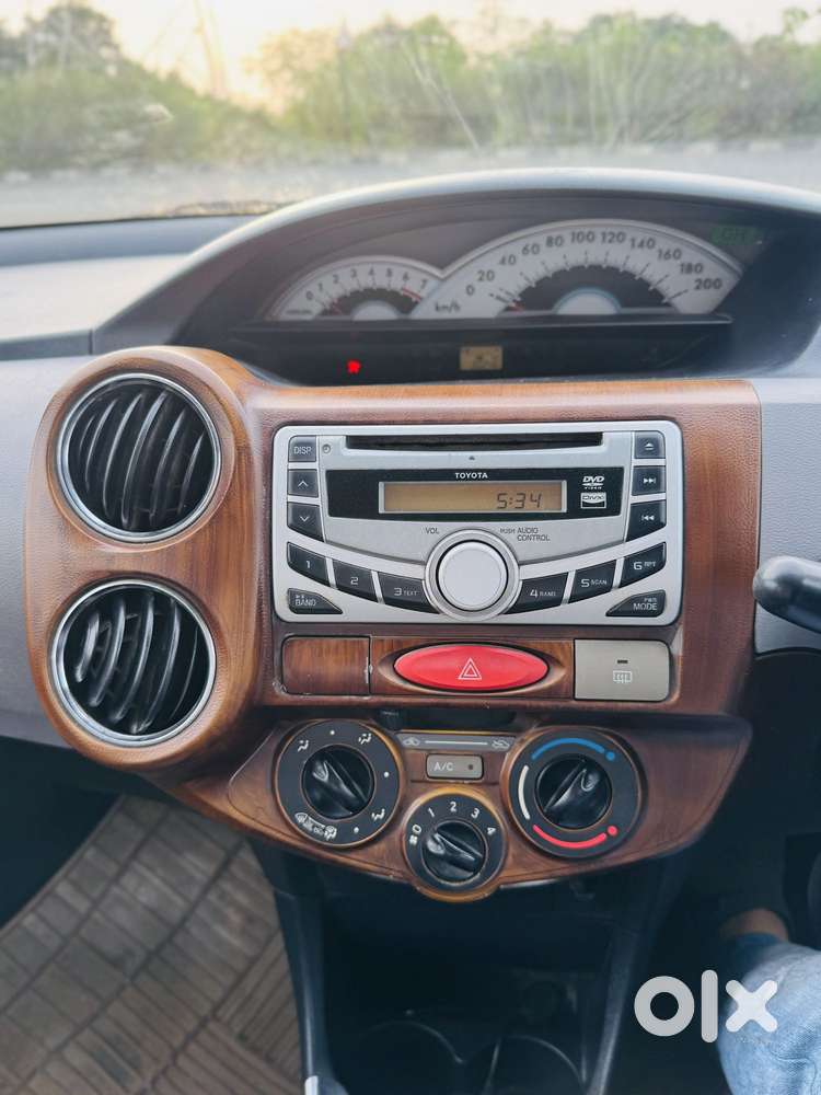 Toyota Etios 2010-2012 Vx, 2011, Cng & Hybrids