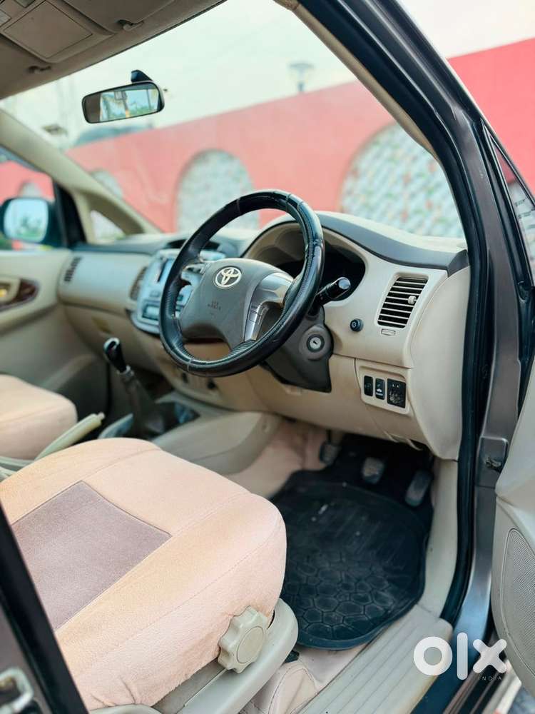 Toyota Innova Diesel 2015
