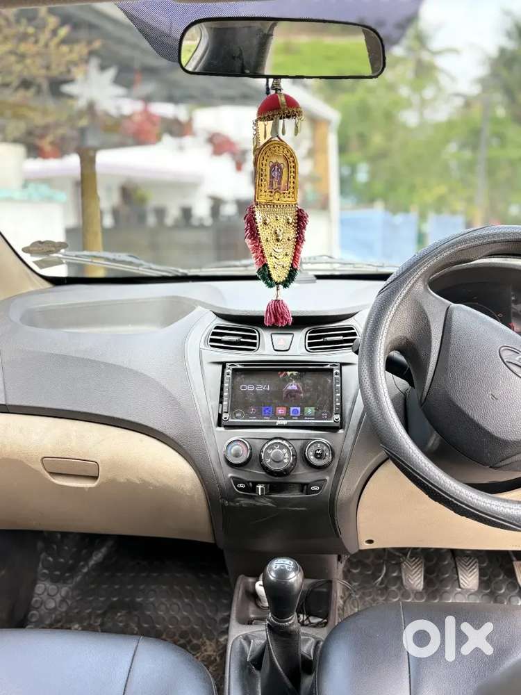 Hyundai Eon 2012 Petrol Well Maintained Second Owner New Tyres