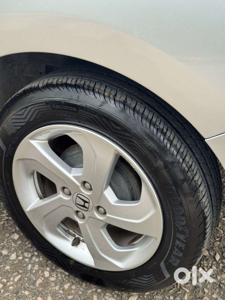 Honda City V Mt Sunroof, 2015, Petrol