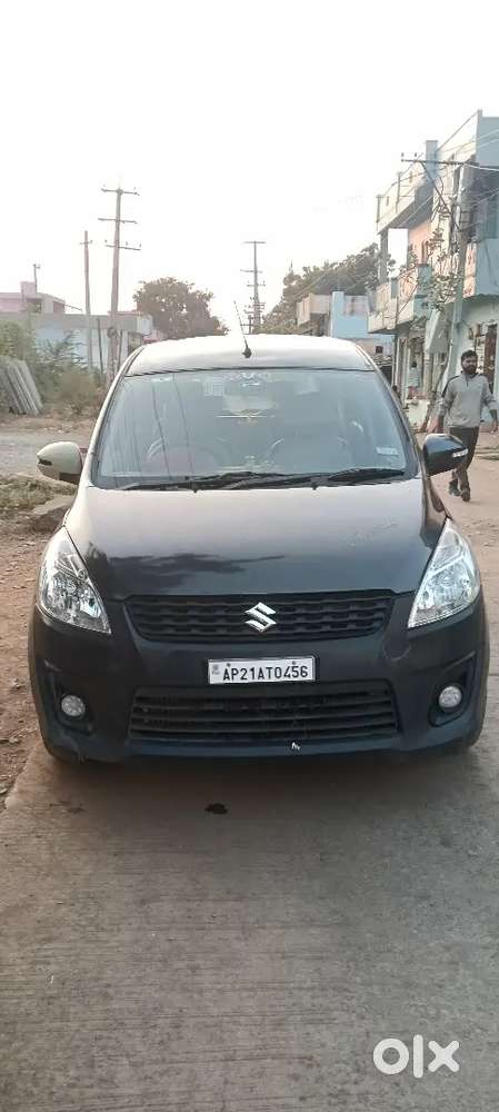 Maruti Suzuki Ertiga Vdi 2013