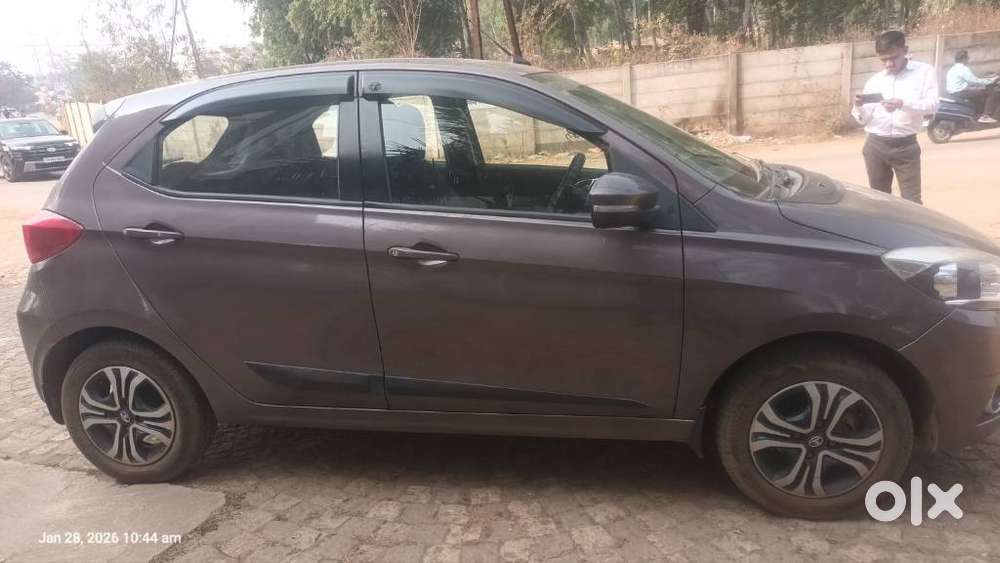 Tata Tiago 1.2 Revotron Xz, 2019, Petrol