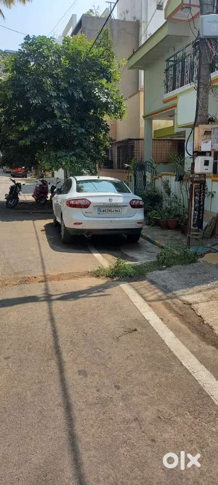 Renault Fluence 2012 Petrol 120000 Km Driven