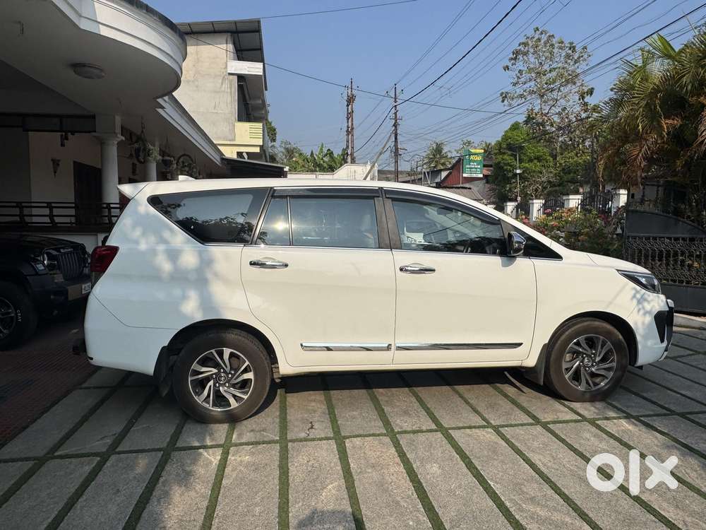 Toyota Innova Crysta 2.4 Gx Limited Edition At 8 Str, 2021, Diesel