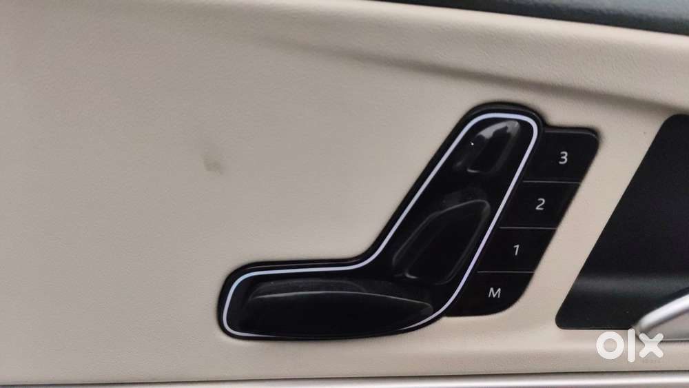 Mahindra Xuv700 2.2 Ax 7 Diesel At Str Awd, 2023, Diesel