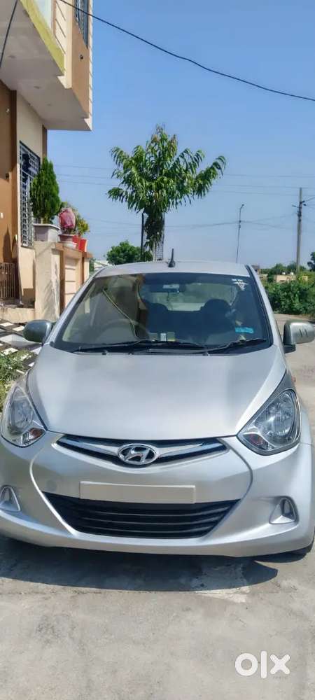 Hyundai Eon Petrol Manual 2nd Owner 2017