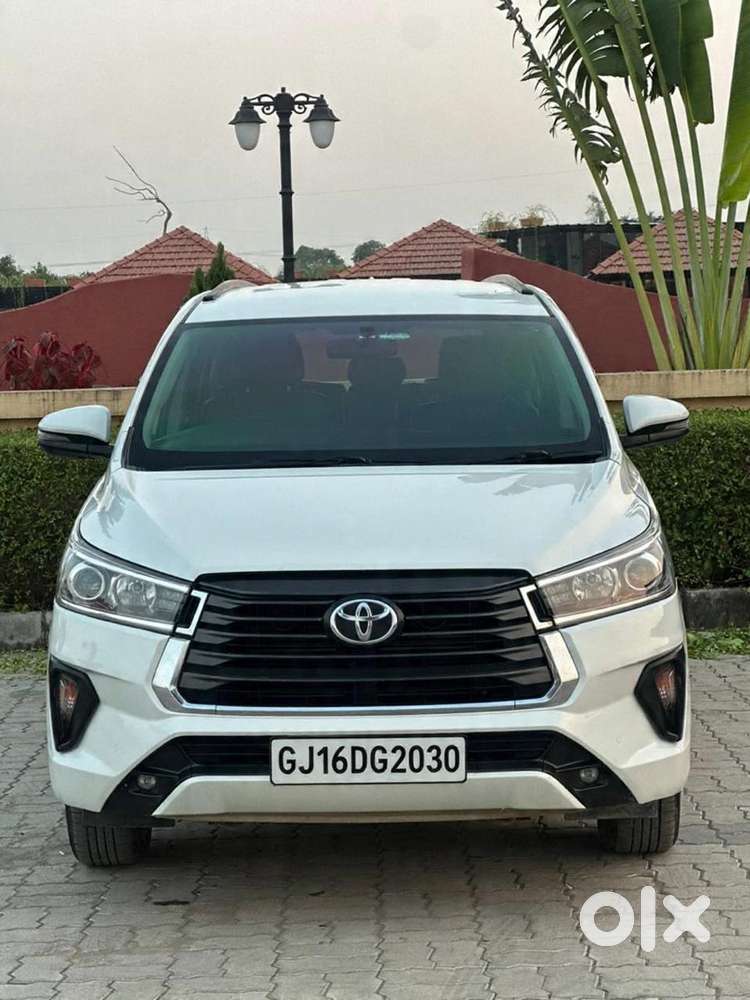 Toyota Innova Crysta 2.4 V 8 Str, 2022, Diesel