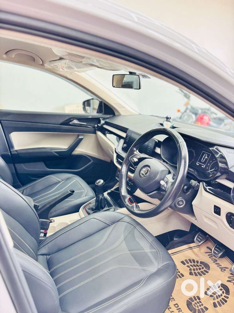 Skoda Slavia Ambition 1.0l Tsi Mt, 2022, Petrol