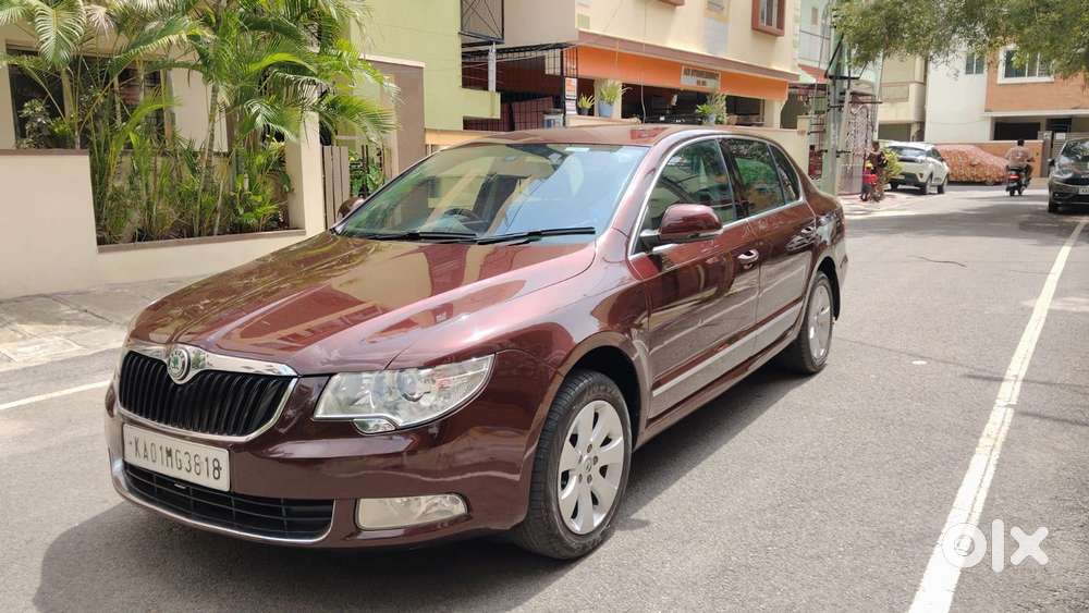 Skoda Superb 1.8 Elegance Tsi At, 2011, Petrol