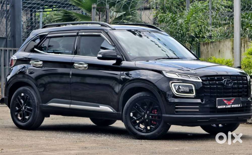 Hyundai Venue Sx(o) Knight Edition Dct, 2023, Petrol