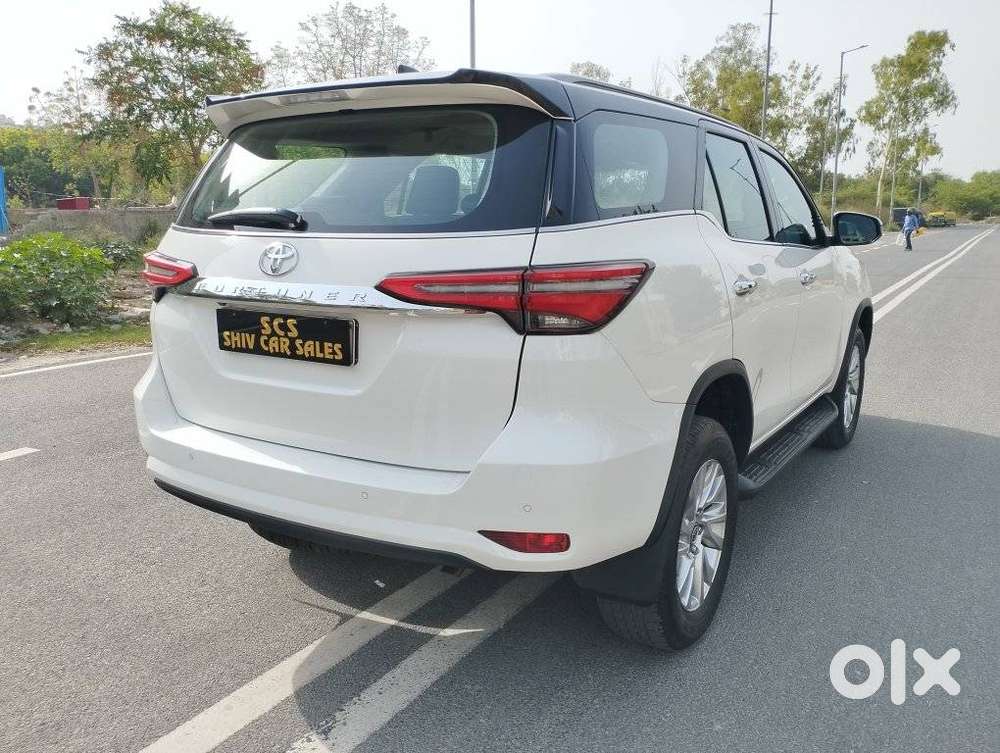 Toyota Fortuner 4x2 At 2.7 Petrol, 2025, Petrol