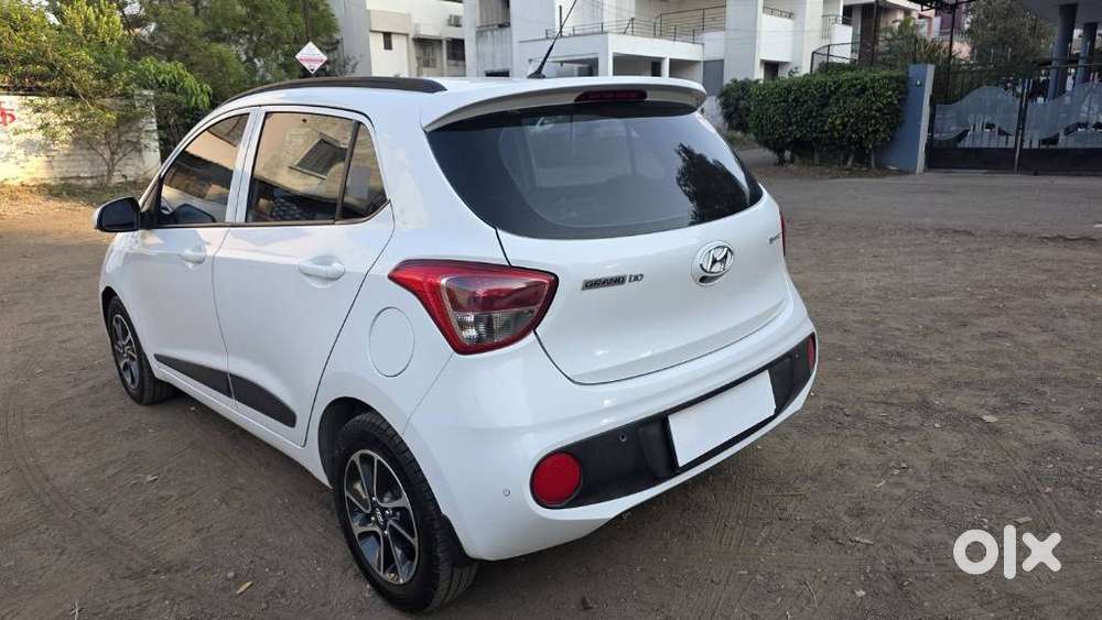 Hyundai Grand I10 [2017-2020] 1.2 Kappa Vtvt Sportz At, 2018, Petrol
