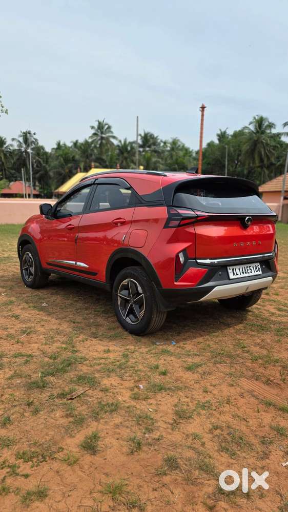 Tata Nexon Creative Plus 1.2 Petrol 6mt Dark Edition, 2024, Petrol