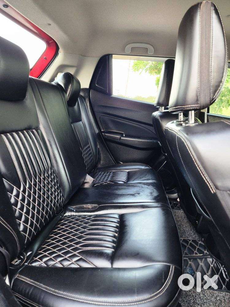 Maruti Suzuki Swift Vxi + Manual, 2022, Petrol