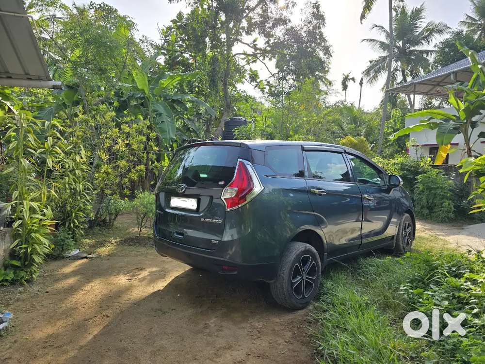 Mahindra Marazzo Diesel 2019