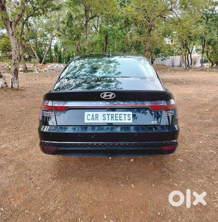 Hyundai Verna 1.5 Sx Petrol Mt, 2024, Petrol