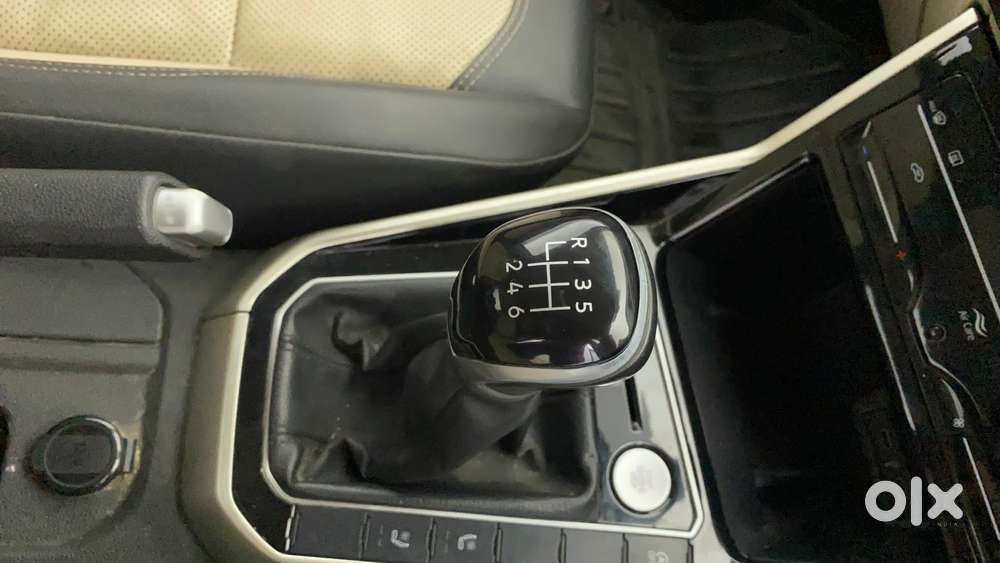 Volkswagen Virtus 1.0 Topline Tsi, 2022, Petrol