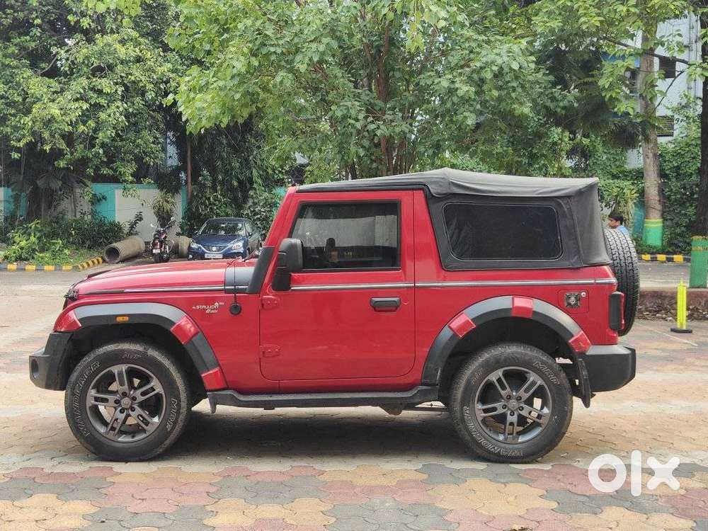 Mahindra Thar Lx 4-str Convertible At, 2022, Petrol