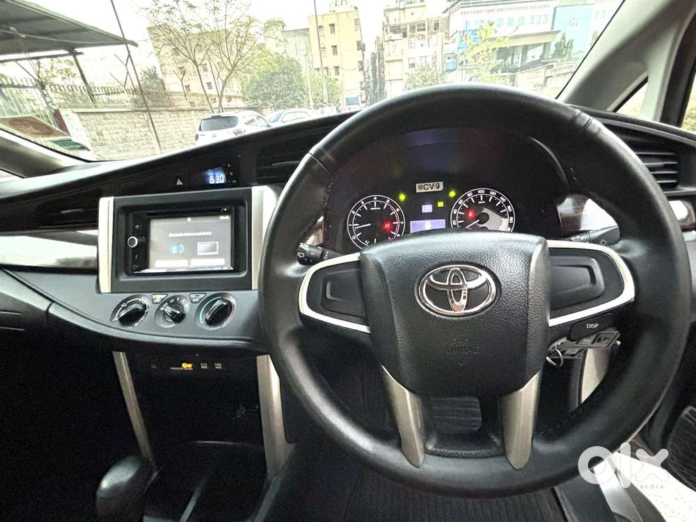 Toyota Innova Crysta 2.8 Gx At 7 Str, 2017, Petrol