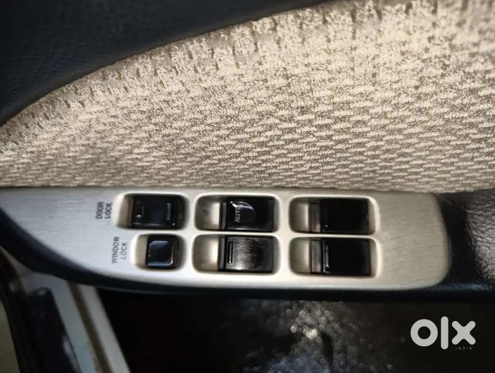 Maruti Suzuki Esteem 2005