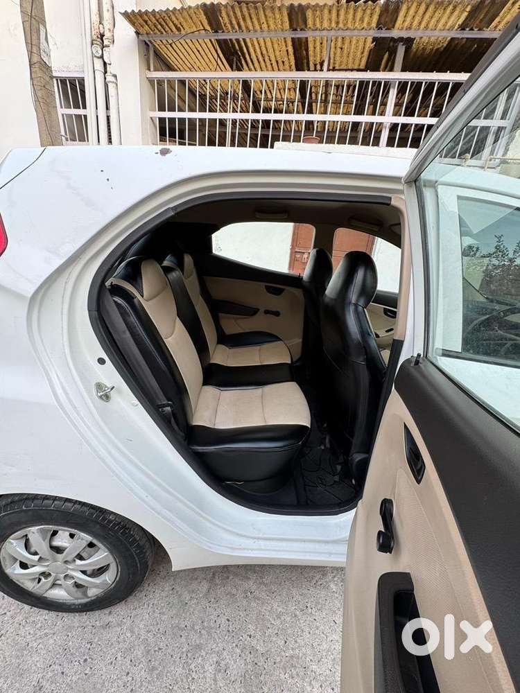 Hyundai Petrol Manual 2015