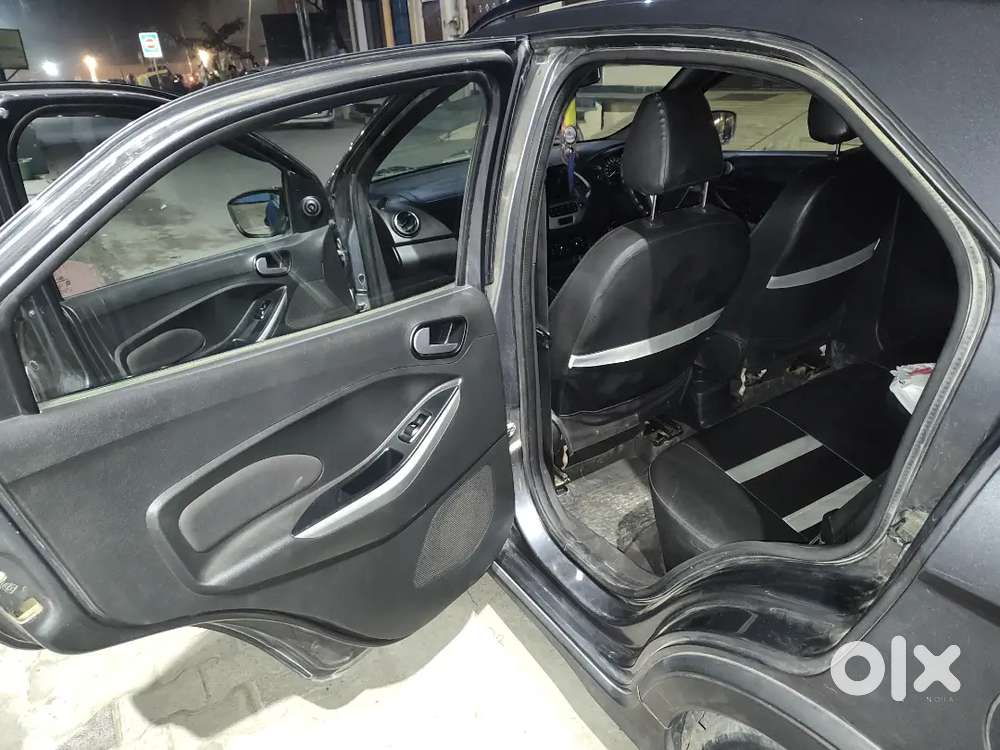 Ford Freestyle Petrol + Cng 2019
