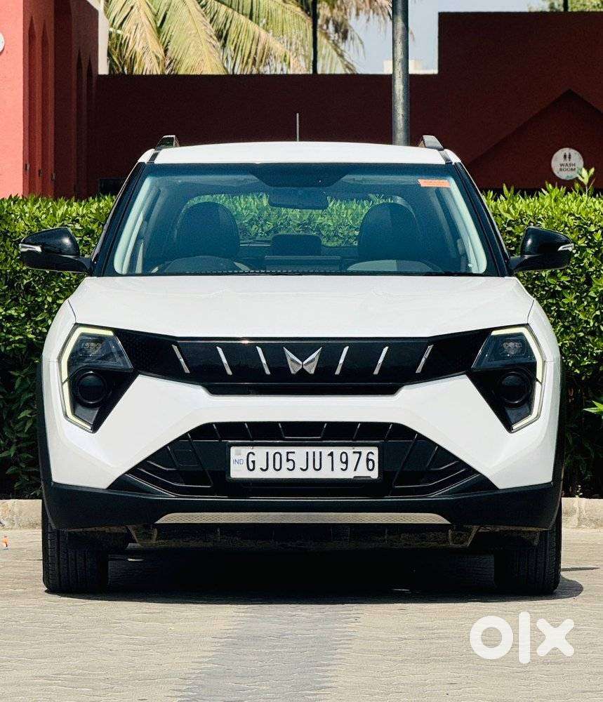 Mahindra Xuv 3xo Ax5 1.5 Diesel Autoshift Plus, 2025, Diesel