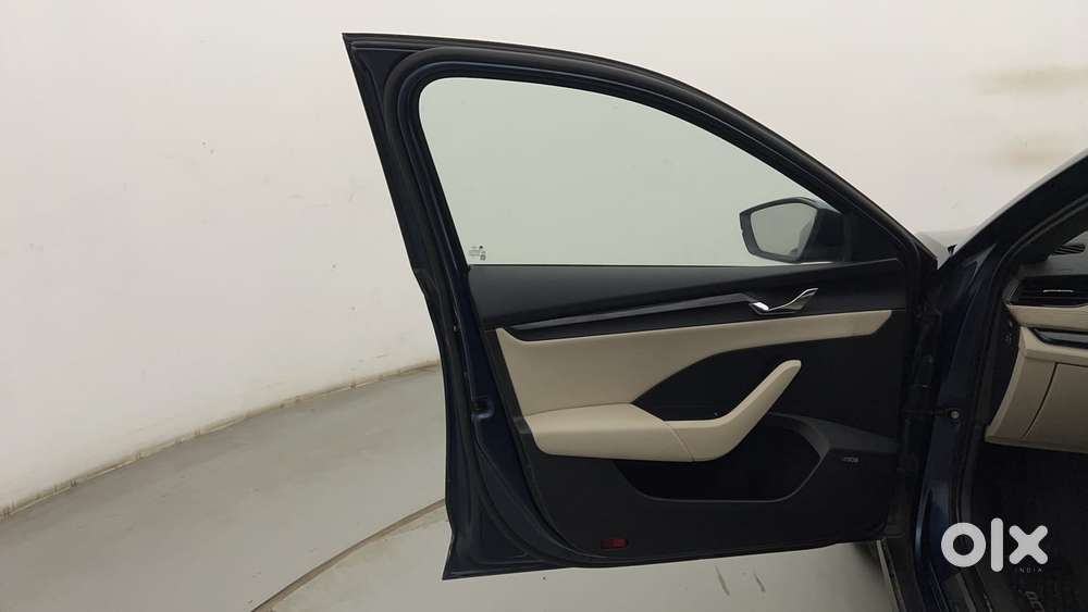 Skoda Octavia 2.0 Tdi At L K, 2021, Petrol