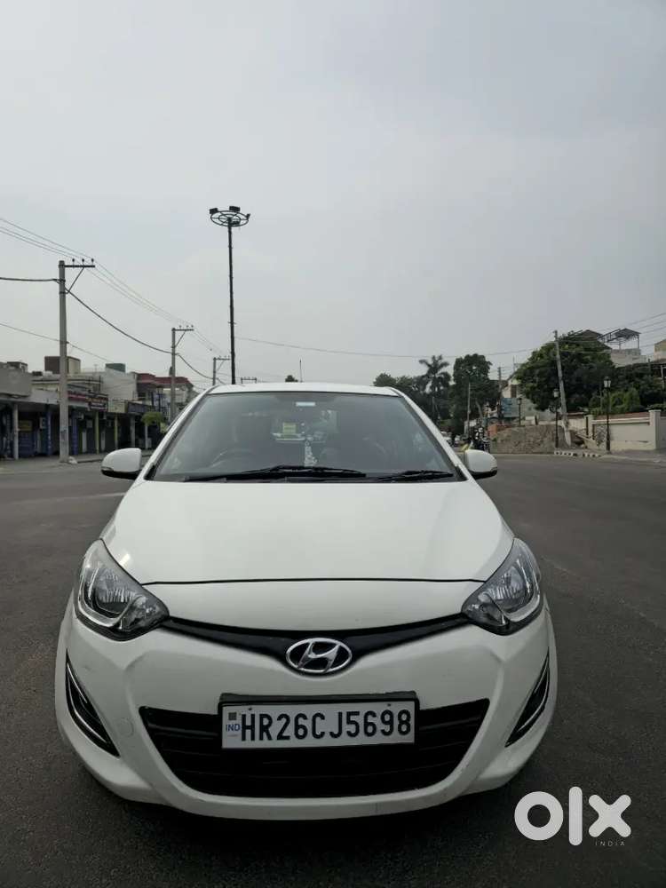 Hyundai I20 Petrol 2014  Excellent Condition  New Tyres