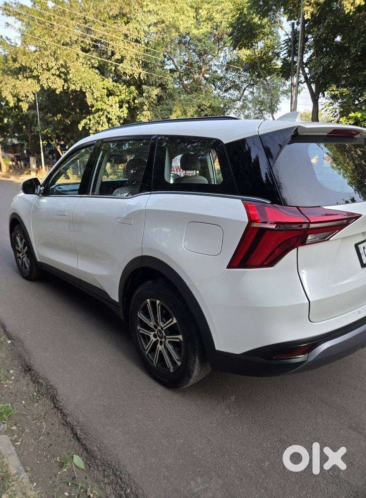 Mahindra Xuv700 2.2 Ax 7 Diesel At Str, 2023, Diesel