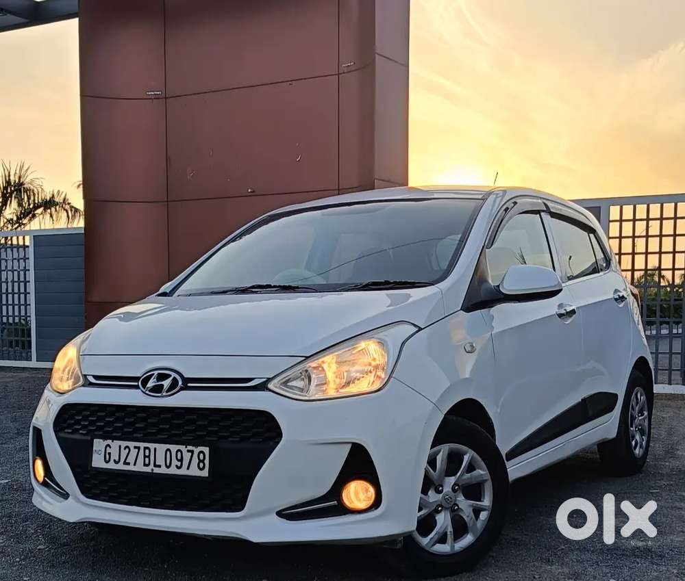 Hyundai Grand I10 Sportz Petrol 2017(1 St Owner)