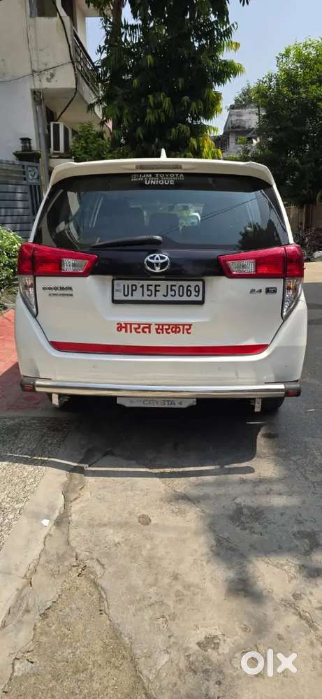 Toyota Innova Crysta 2025