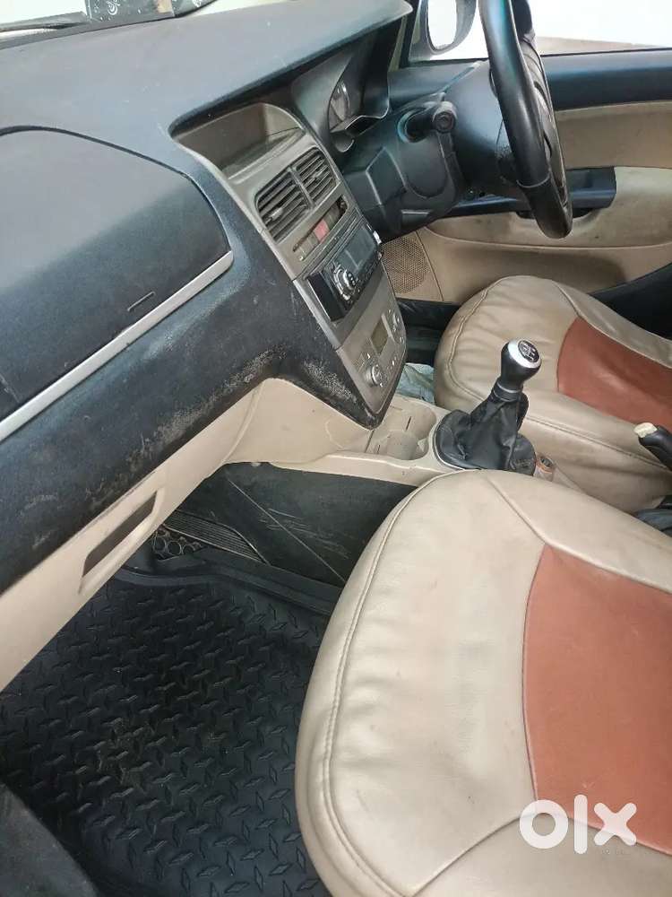 Fiat Linea 2009 Diesel 80000 Km Driven