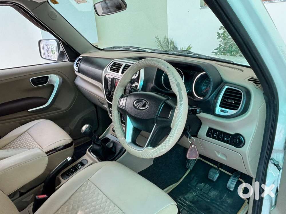 Mahindra Tuv 300 2018