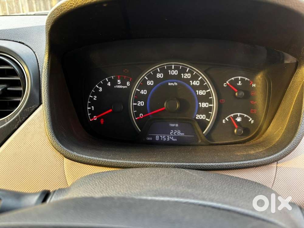 Hyundai Grand I10 2013 Diesel Well Maintained