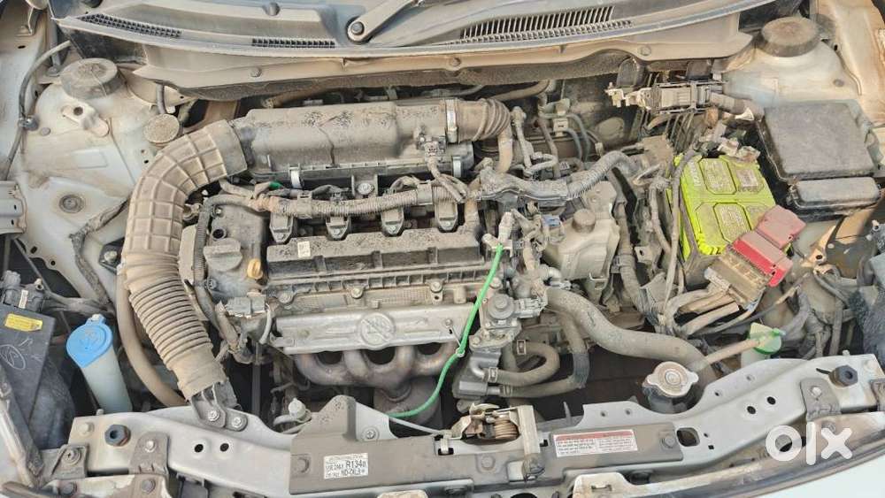 Maruti Suzuki Dzire Vxi Ags, 2022, Petrol