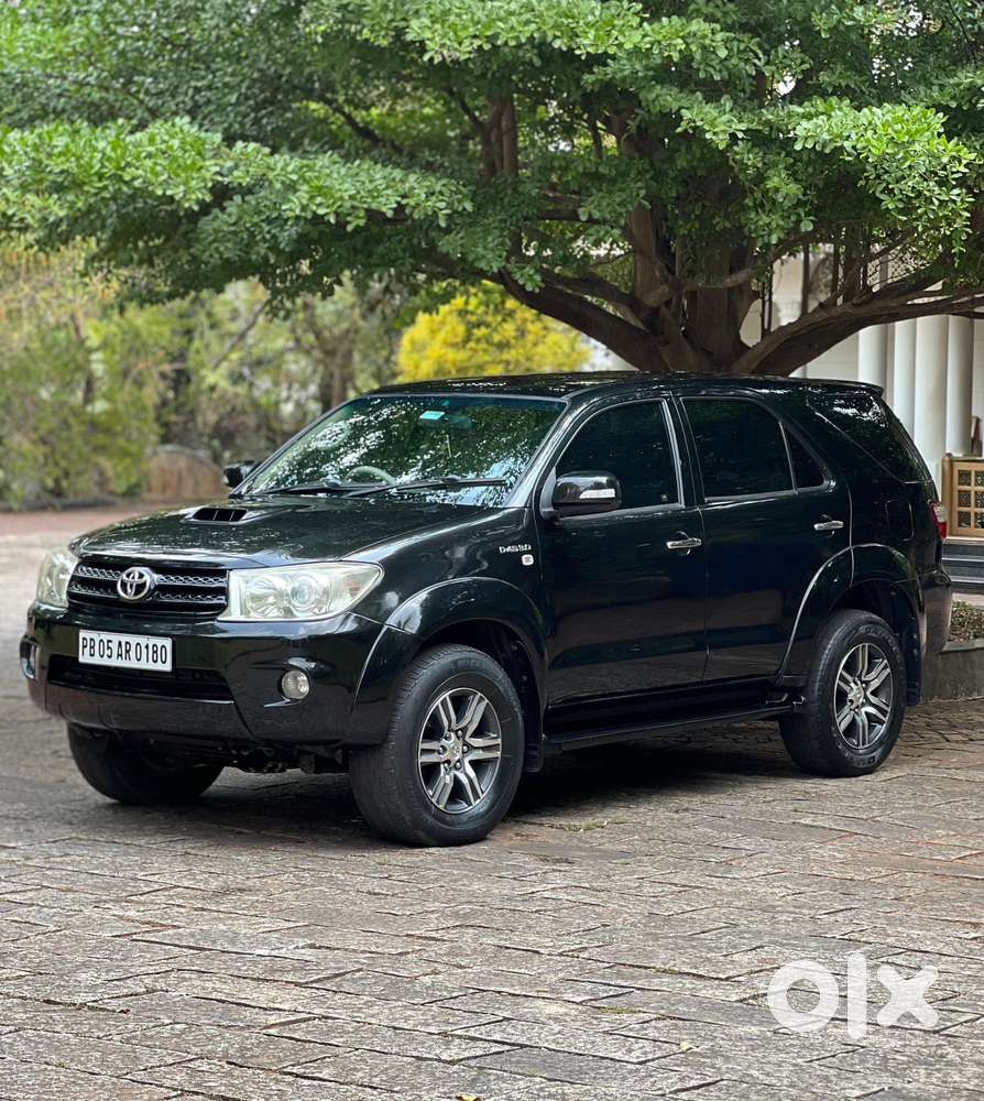 Toyota Fortuner 3.0 4x2 Mt, 2009, Diesel