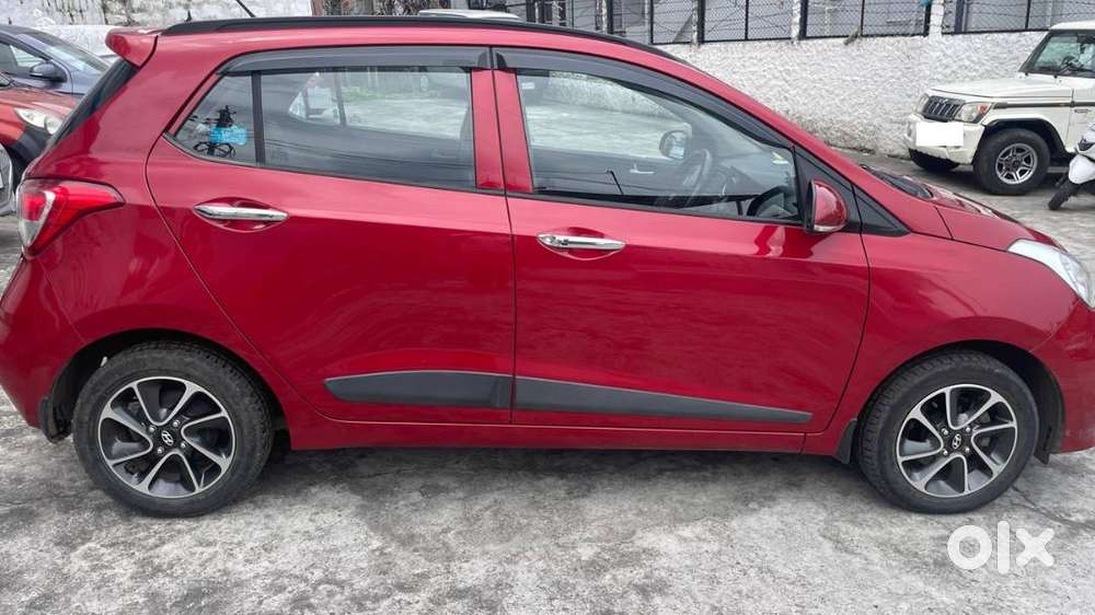 Grand I10 Asta 2018  Fiery Red  22,300 Km  Excellent Condition