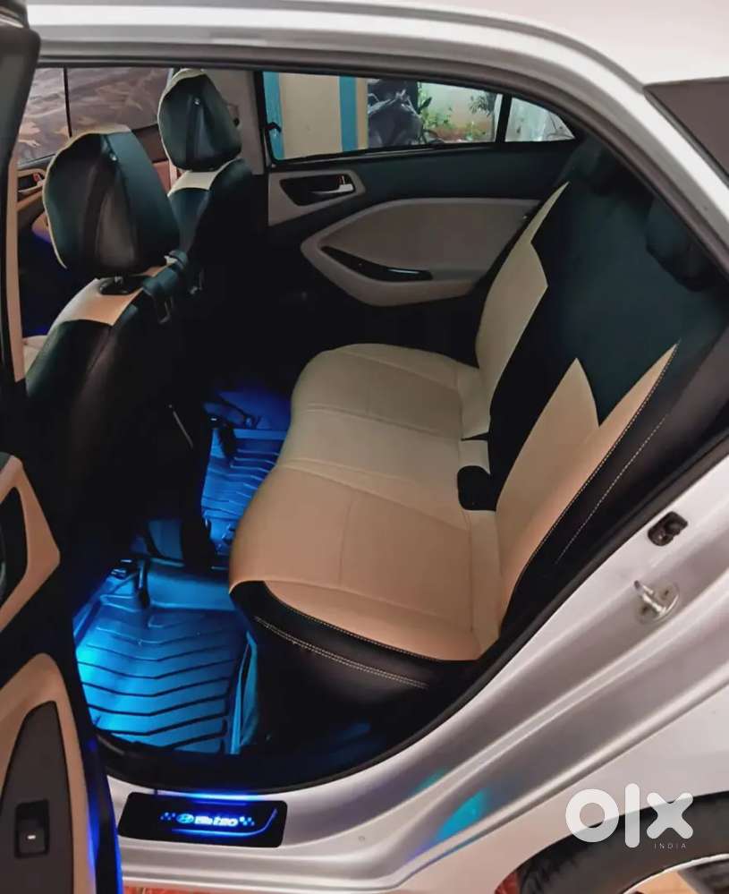 Top End Model Having All Features Push Start,keyless Entry Etc Etc