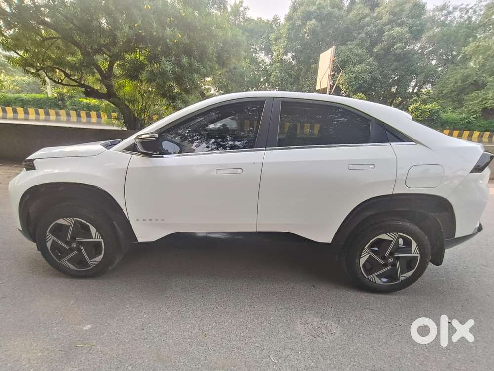 Tata Curvv Pure Plus S 1.2 Revotron Petrol 6mt, 2025, Petrol