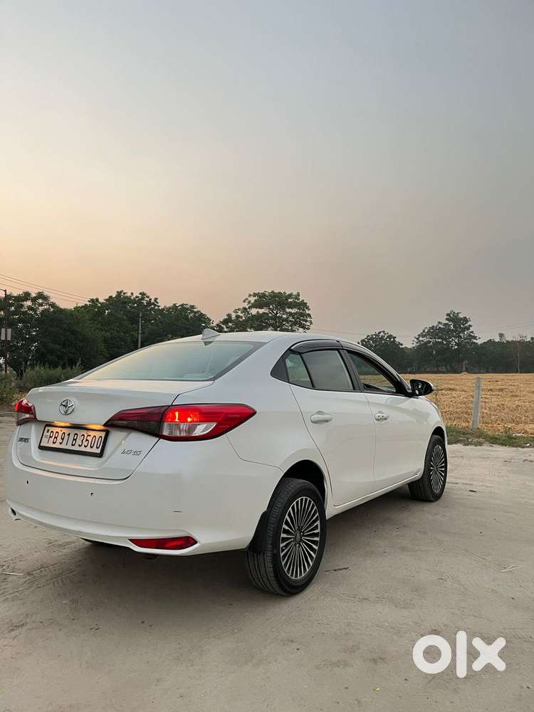 Toyota Yaris G Cvt, 2018, Petrol