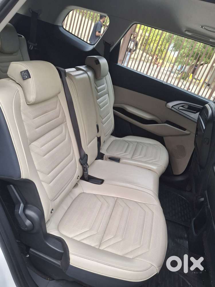 Kia Carens Luxury (o)1.5 Diesel At 7 Str, 2024, Diesel