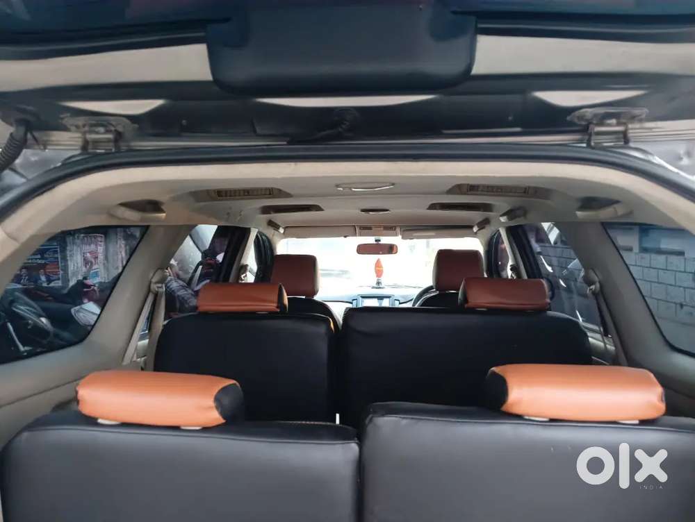 Toyota Innova 2013 Diesel 118000 Km Driven Version G.4